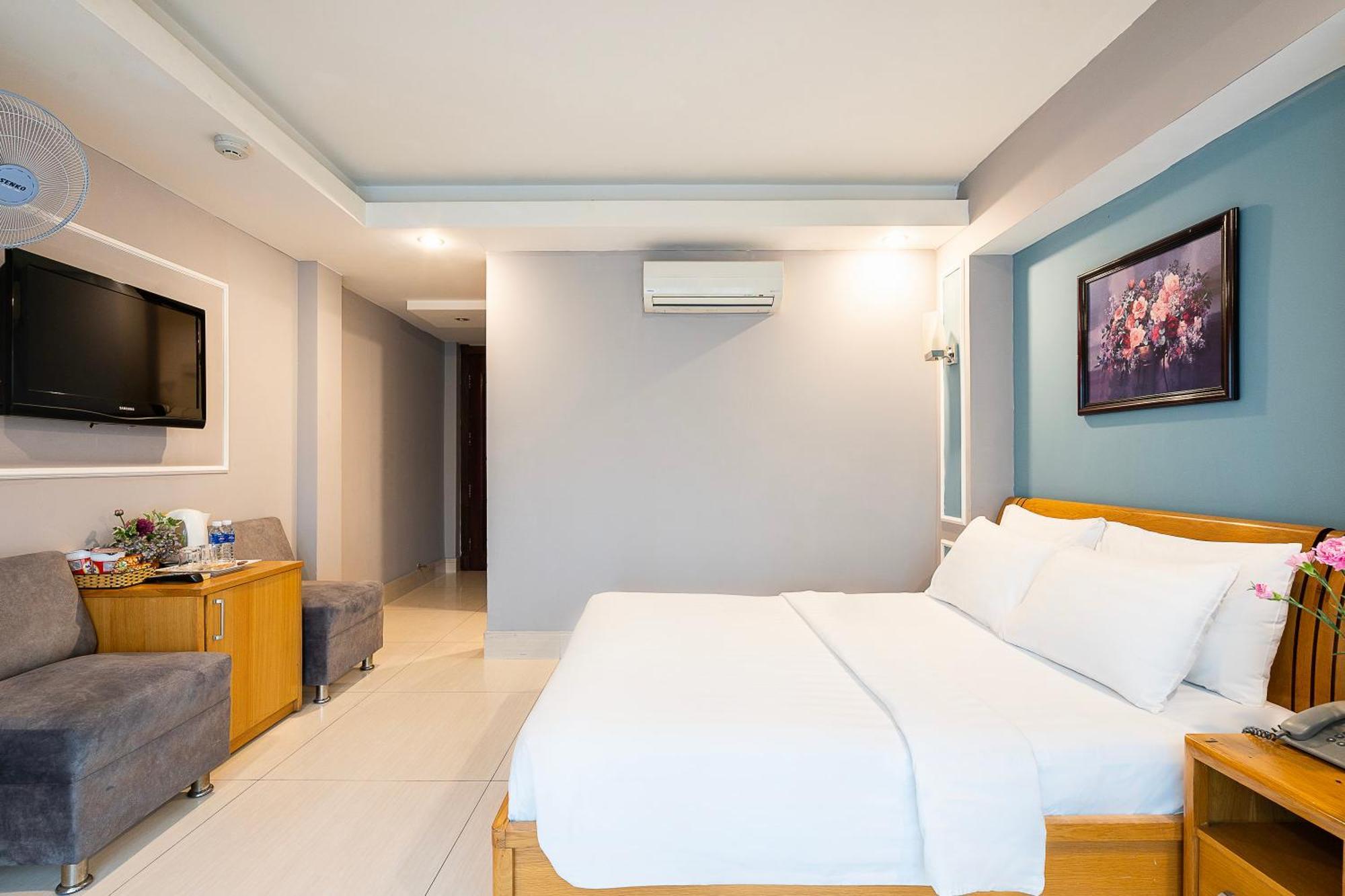 Hotel Lucky Star 146 Nguyen Trai 3*